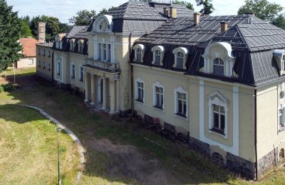 Castle for sale Mielno, Greater Poland Voivodeship, Side view