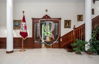 Manor House for sale Przedbórz, Łódź Voivodeship, Entrance Hall