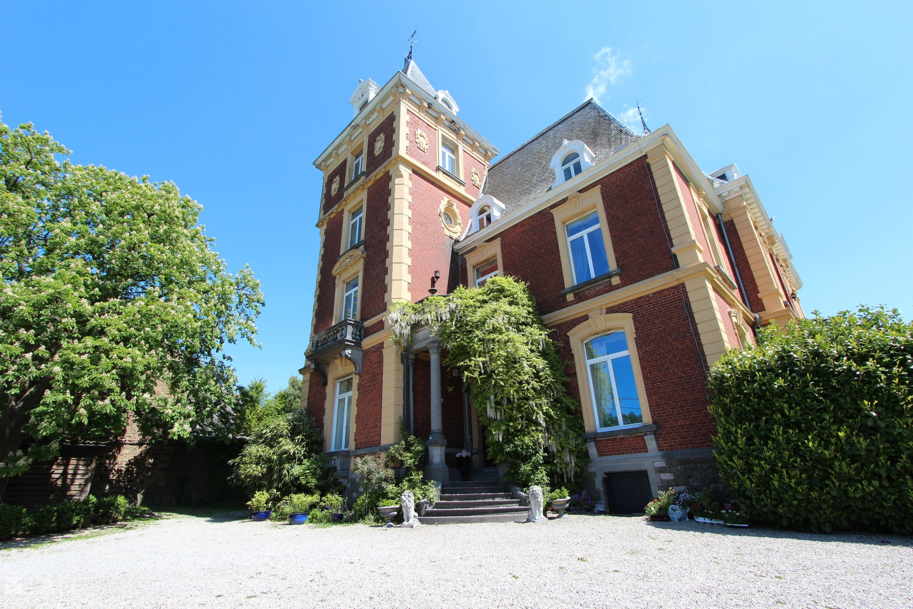 Photos Château near Liège in Wallonia