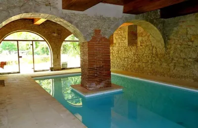 Castle for sale 31000 Toulouse, Occitania, Pool