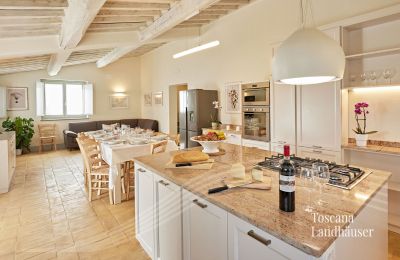 Country House for sale Cortona, Tuscany, RIF 2986 weitere Ansicht Küche