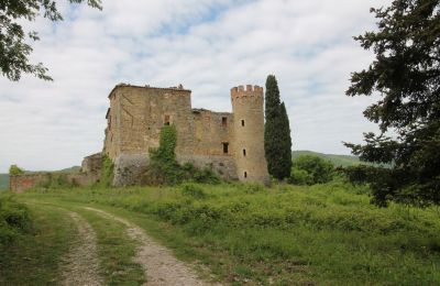 Medieval Castle for sale 06019 Umbertide, Umbria, Image 3/33