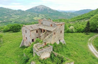 Medieval Castle for sale 06019 Umbertide, Umbria, Image 11/33