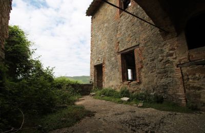 Medieval Castle for sale 06019 Umbertide, Umbria, Image 20/33