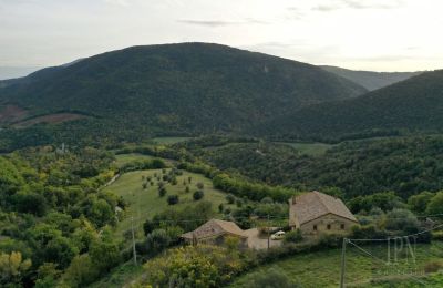 Farmhouse for sale 06019 Pierantonio, Umbria, Image 21/22