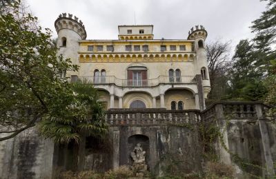 Historic Villa for sale 28838 Stresa, Via Giuseppe Mazzini, Piemont, Front view