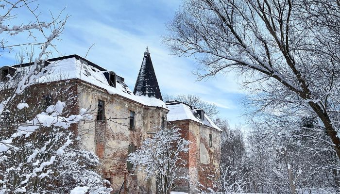 Castle Komorowice, Lower Silesian Voivodeship