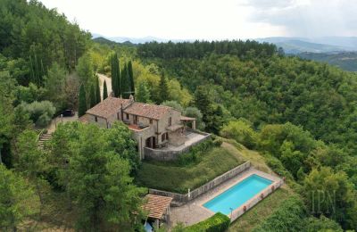 Farmhouse for sale 06026 Pietralunga, Umbria, Image 2/28