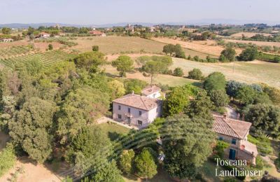 Historic Villa for sale Foiano della Chiana, Tuscany, Drone view