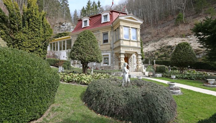 Historic Villa Bad Urach 4