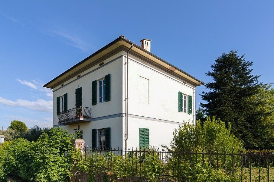 Photos Art Nouveau Villa with dépendance and swimming pool near Lucca