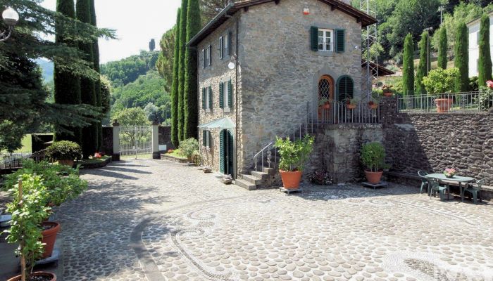 Historic Villa Bagni di Lucca 4