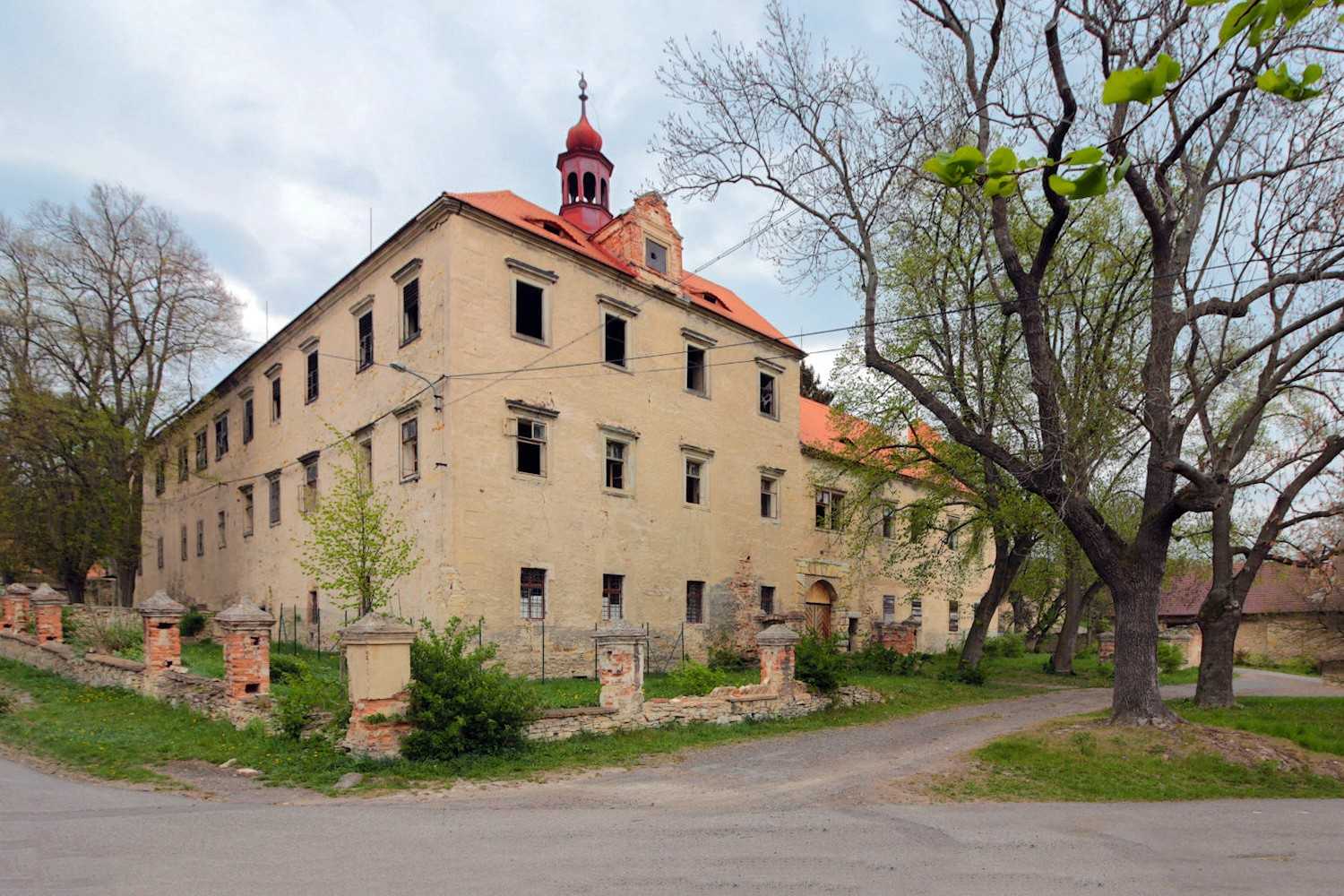 Photos Castle for sale close to Prague