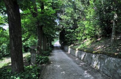 Historic Villa for sale Lazio, Access