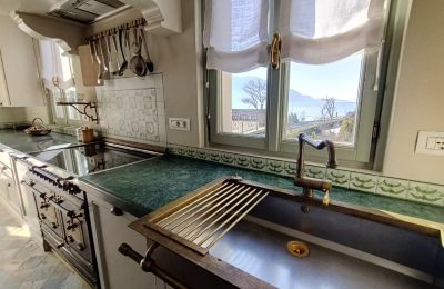 Historic Villa for sale 28824 Oggebbio, Piemont, Kitchen