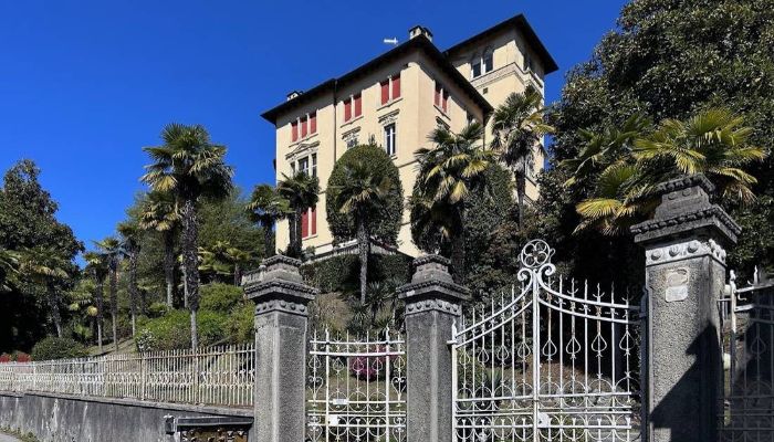 Castle Apartment Vignone 2