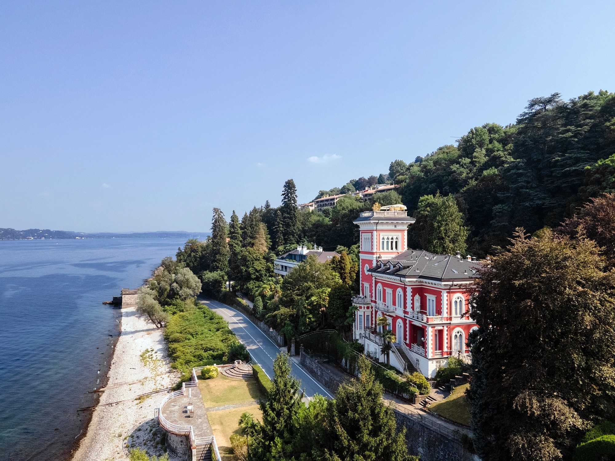 Photos Villa apartment in Stresa with private beach