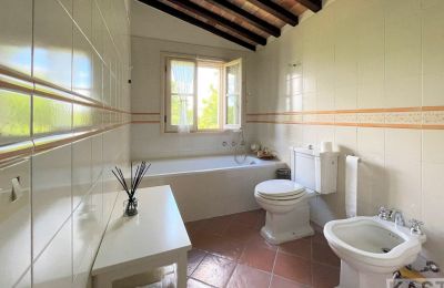 Historic Villa for sale Marti, Tuscany, Bathroom