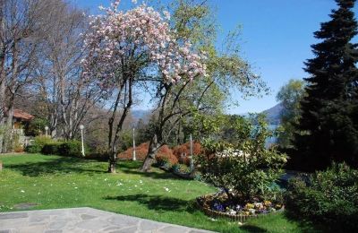 Historic Villa for sale Belgirate, Piemont, Image 18/22