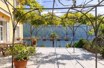 Character properties, Villa with Terrace and Lake View in Prime Location in Cernobbio