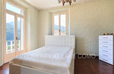 Historic Villa for sale Dizzasco, Lombardy, Bedroom