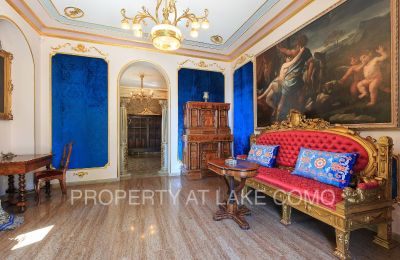 Historic Villa for sale Dizzasco, Lombardy, Living Room