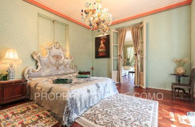 Historic Villa for sale Dizzasco, Lombardy, Bedroom