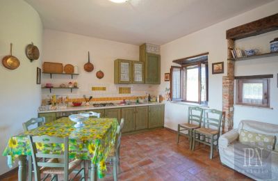 Country home for sale Trestina, Umbria, Image 13/29