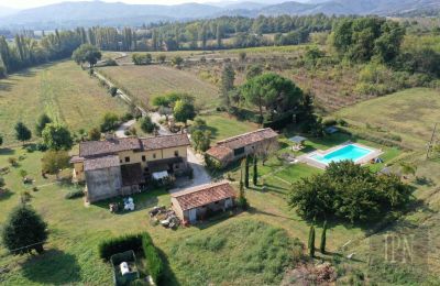 Country home for sale Trestina, Umbria, Image 26/29