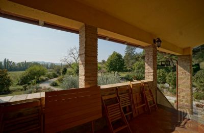 Country home for sale Trestina, Umbria, Image 28/29