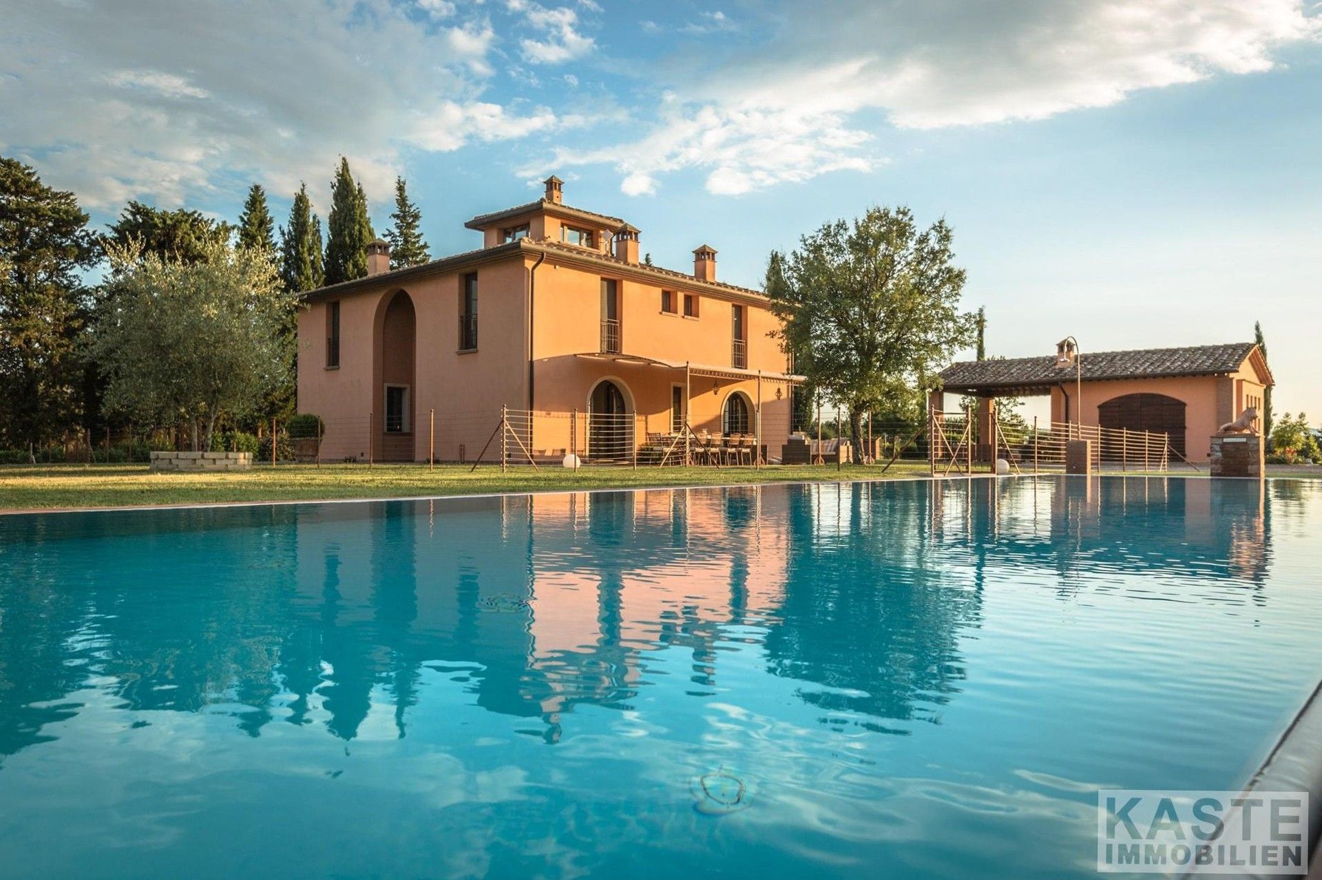 Photos First-class Tuscany villa with unique ambience and views