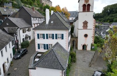 Town House for sale 53945 Blankenheim, North Rhine-Westphalia:  Nachbarbebauung