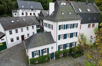 Town House for sale 53945 Blankenheim, North Rhine-Westphalia:  Ansicht Fassade Am Hirtenturm 11