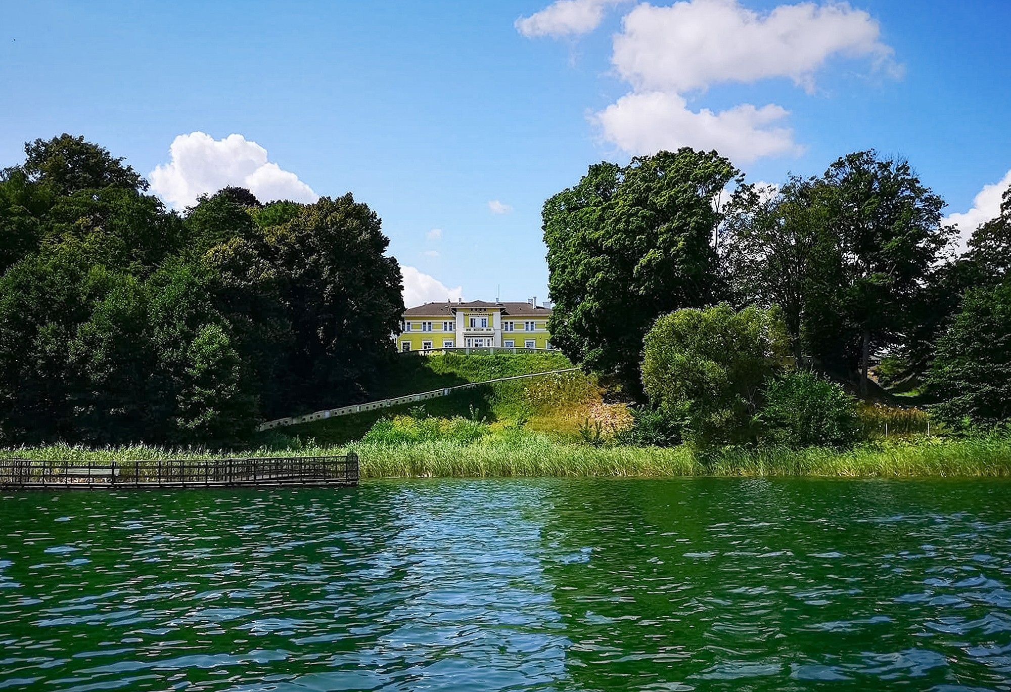 Photos  Lakeside manor in the stunning Masurian countryside