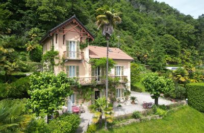 Character properties, Historic villa in Meina at Lake Maggiore 