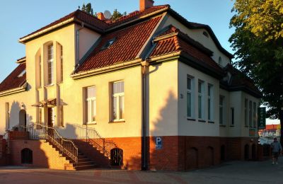 Historic Villa for sale Susz, Warmian-Masurian Voivodeship, Exterior View