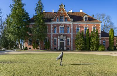 Castle Leźno, Pomeranian Voivodeship