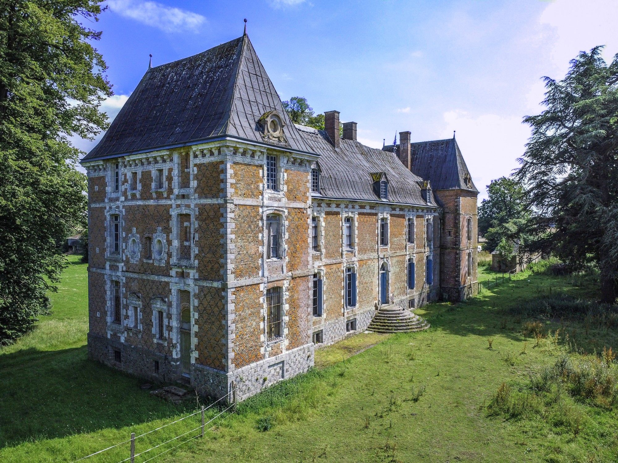 Photos Normandy country castle for restoration