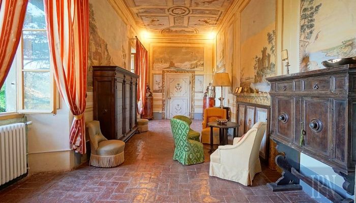 Historic Villa Gragnano 5