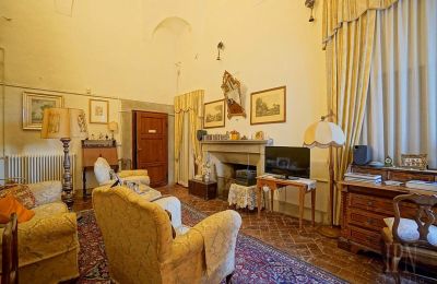 Historic Villa for sale Gragnano, Tuscany, Image 16/35