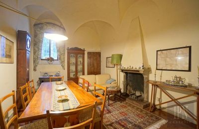 Historic Villa for sale Gragnano, Tuscany, Image 12/35