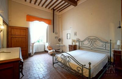 Historic Villa for sale Gragnano, Tuscany, Bedroom