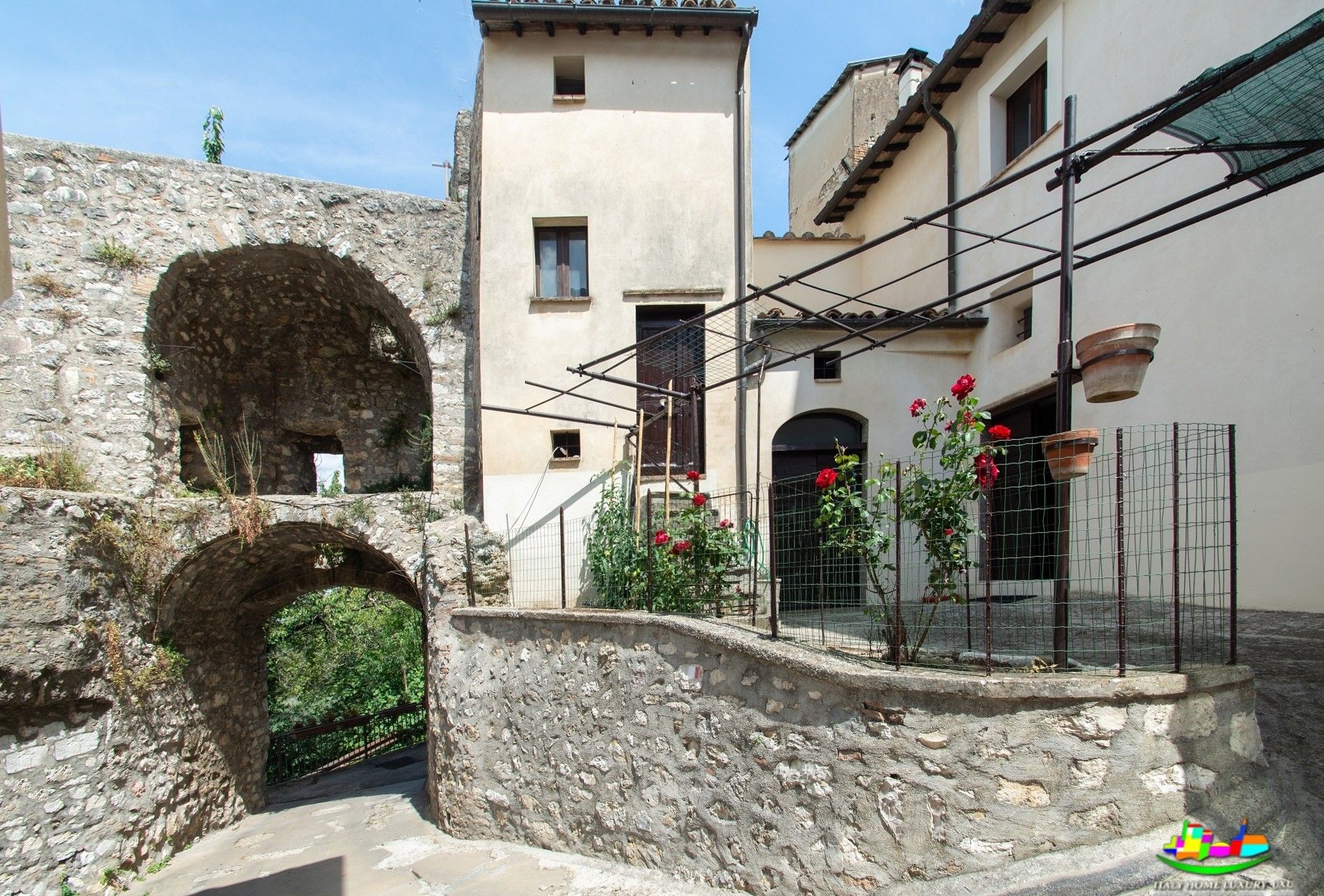 Photos Historic house in Cesi near Terni