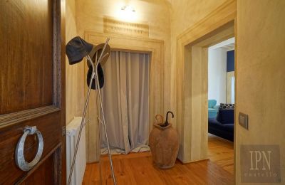 Castle Apartment for sale Arezzo, Via Giuseppe Mazzini, Tuscany, Image 3/25