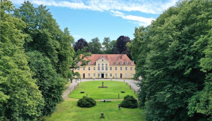 Castle Oberlichtenau 1