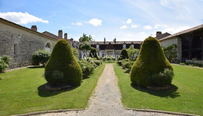 Castle Monflanquin 1