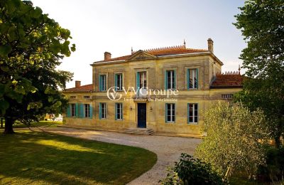 Castle for sale Blaye, New Aquitaine, Exterior View