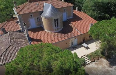 Castle for sale Blaye, New Aquitaine, Drone view