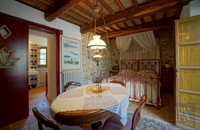 Manor House for sale 06014 Montone, Umbria, Image 13/36