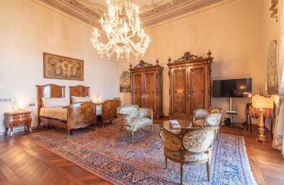 Historic Villa for sale 28040 Lesa, Piemont, Image 29/42